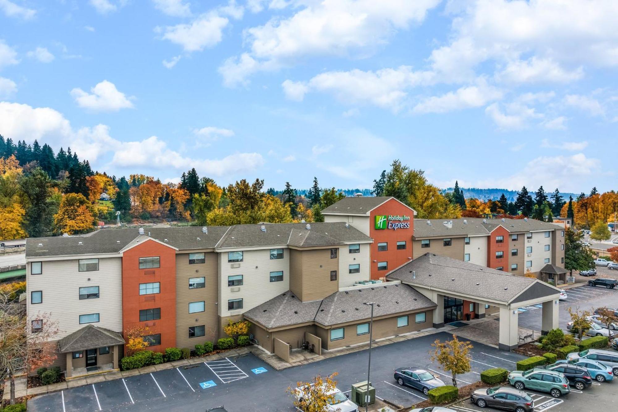 Holiday Inn Express Portland Se - Clackamas Area, An Ihg Hotel Gladstone Extérieur photo